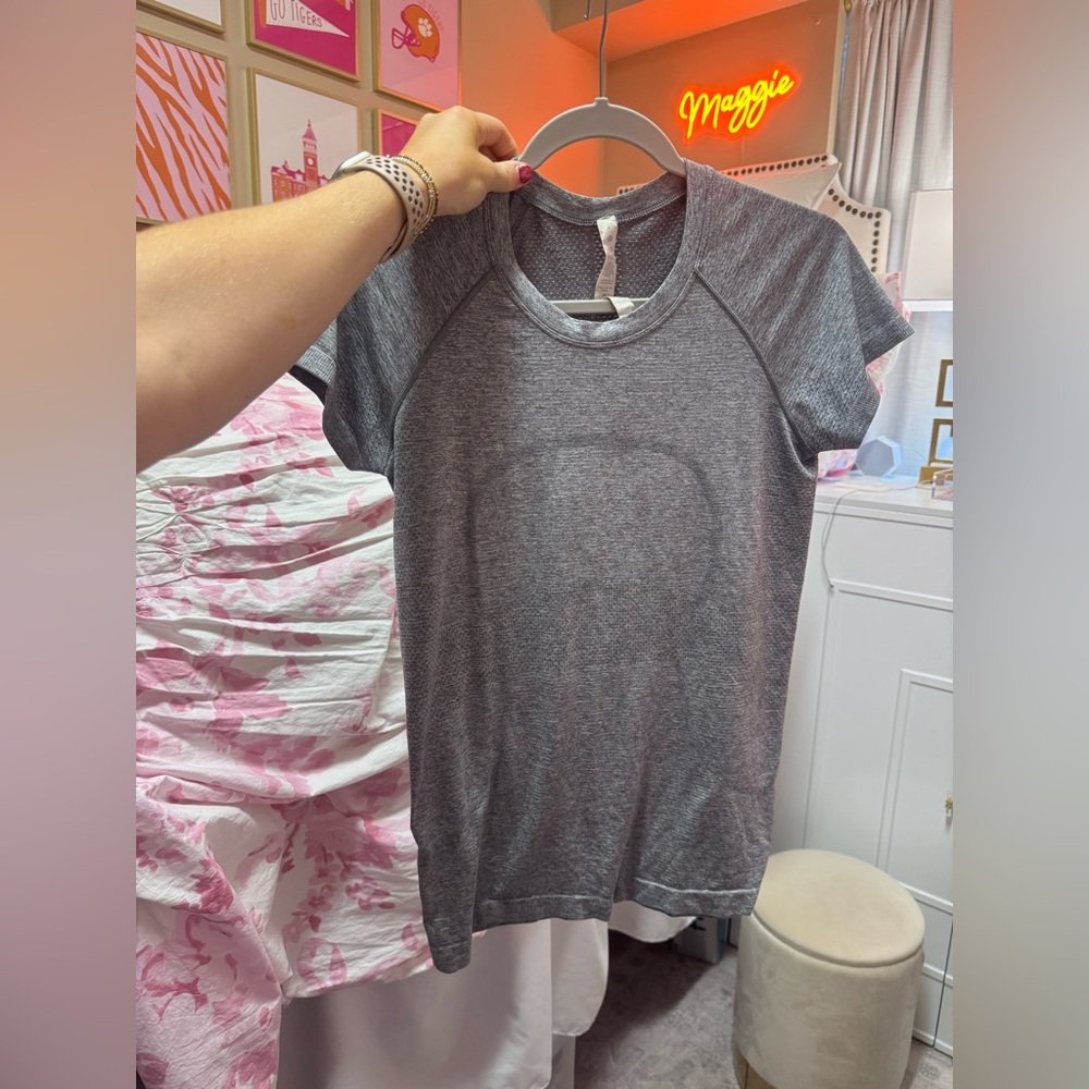 Lululemon Athletica Heathered Gray swiftly tech
